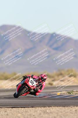 media/Dec-07-2025-CVMA (Sun) [[3e7d2de5dc]]/Race 16-Formula Middleweight/